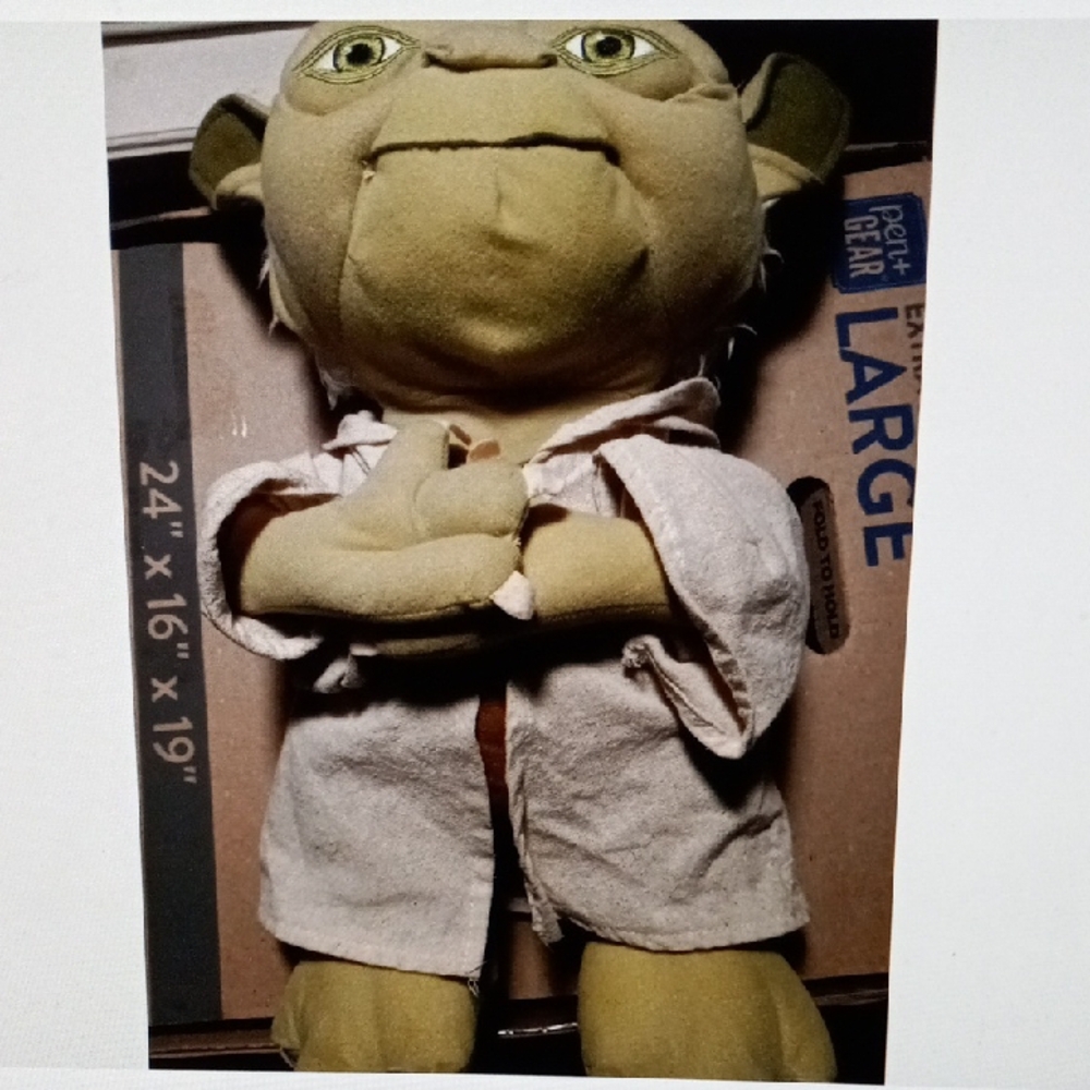 18" Green Yoda Plush - Picture 7 of 12